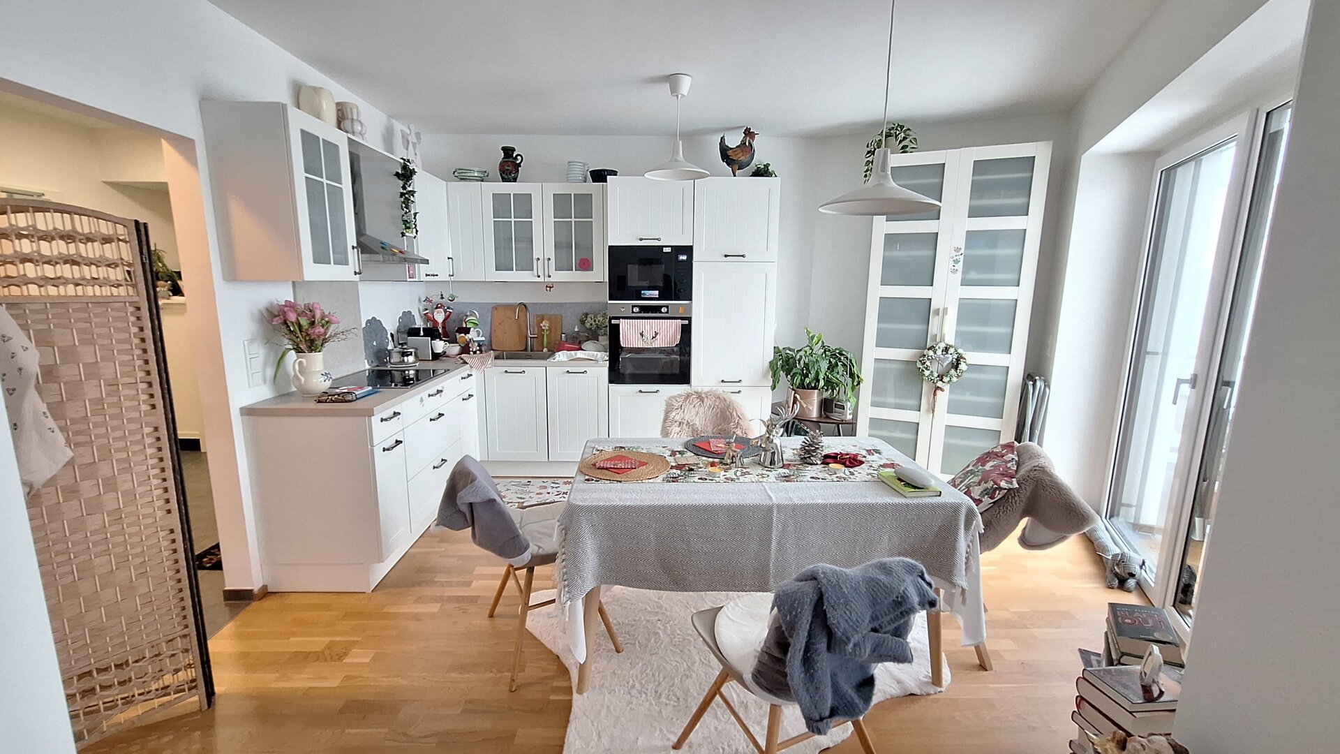 Neuwertige 2-Zimmer-Wohnung mit großem Balkon & Weitblick – Pupping
